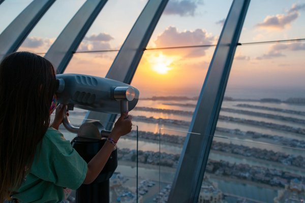 Quels sont les équipements indispensables pour un camping en bord de mer en hiver?