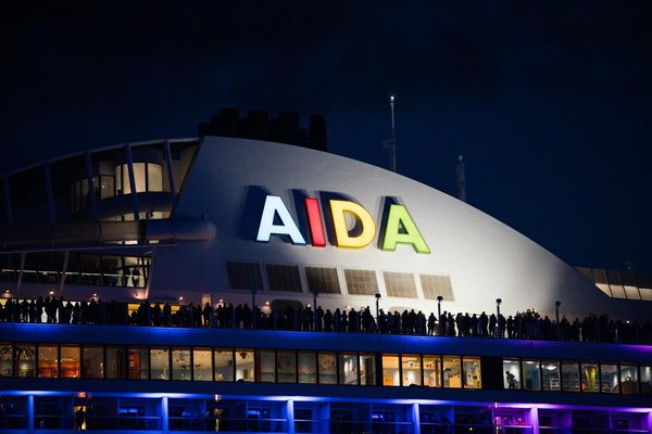 Quels sont les meilleurs itinéraires pour une randonnée dans les montagnes de la Sierra Nevada, Espagne?